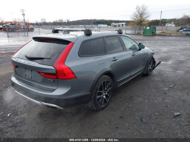 YV4A22NL4H1004004 Volvo V90 Cross Country T6