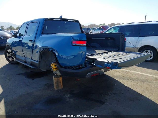 Rivian R1t Launch Edition 2022 7FCTGAAL3NN000778 Image 3