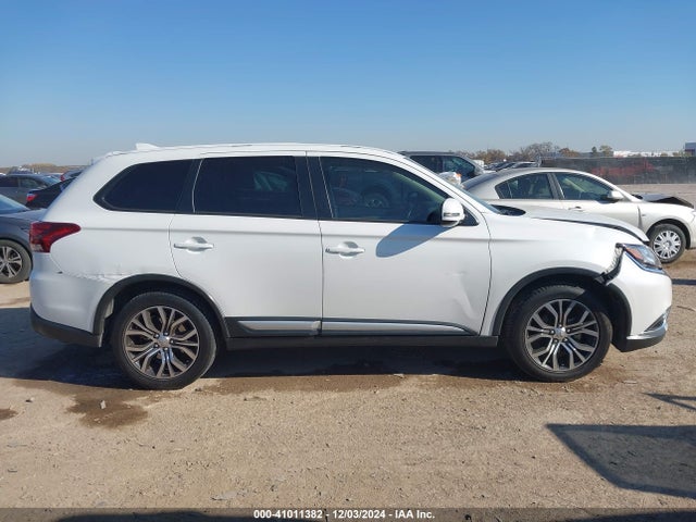 Mitsubishi Outlander Se 2017 JA4AD3A3XHZ053261 Image 13