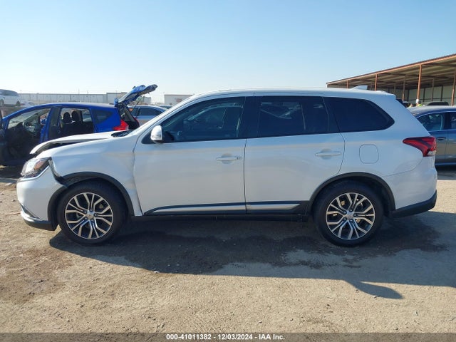 Mitsubishi Outlander Se 2017 JA4AD3A3XHZ053261 Image 14