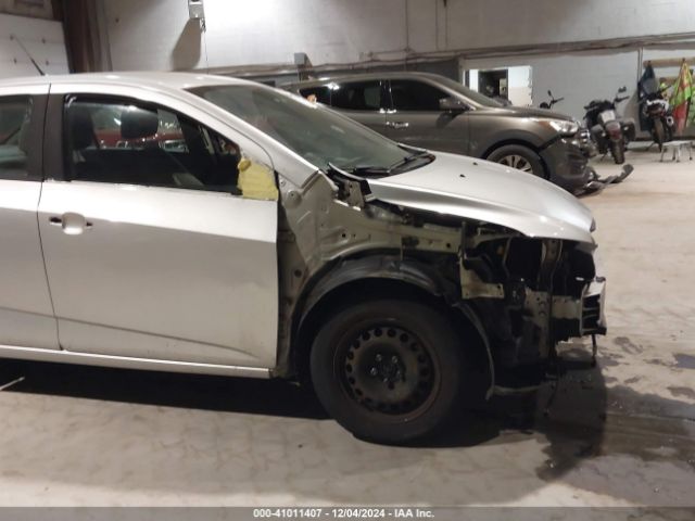 1G1JA5SG6E4153466 Chevrolet Sonic Ls Auto