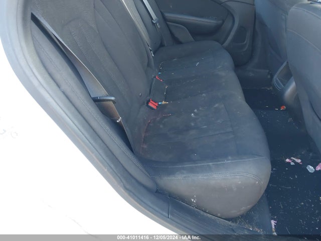 Chrysler 200 Limited 2016 1C3CCCABXGN101859 Image 8
