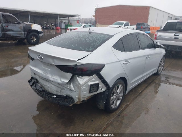 Hyundai ELANTRA SE 2017 KMHD84LF7HU227946 Image 4