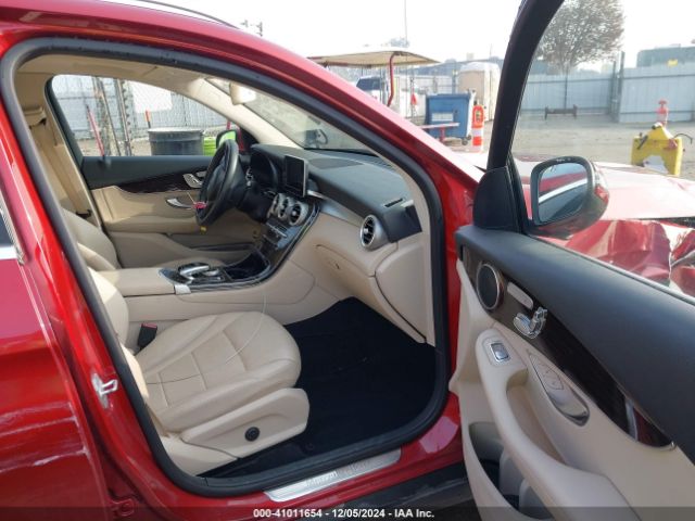WDC0G4KB8GF047554 Mercedes-Benz Glc 300 4matic