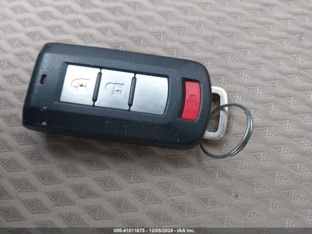 2017 MITSUBISHI OUTLANDER JA4AD3A37HZ038510 Photo 10