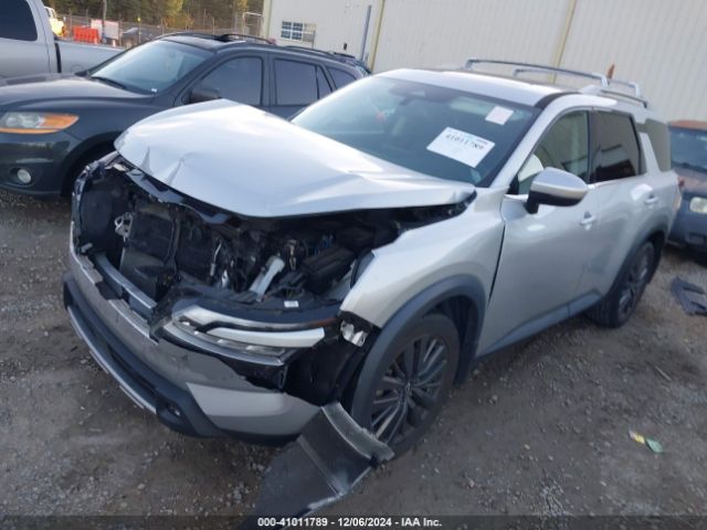 5N1DR3CB8NC211826 Nissan Pathfinder Sl 2wd