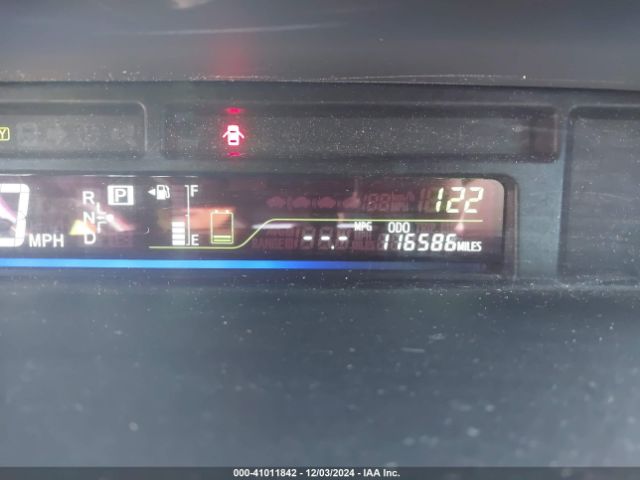 JTDZN3EU4E3331286 Toyota Prius V Three