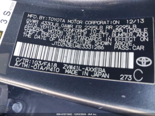 JTDZN3EU4E3331286 Toyota Prius V Three