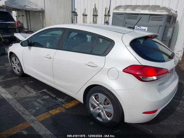 KIA FORTE LX 2016 KNAFK5A85G5652967 Image 3