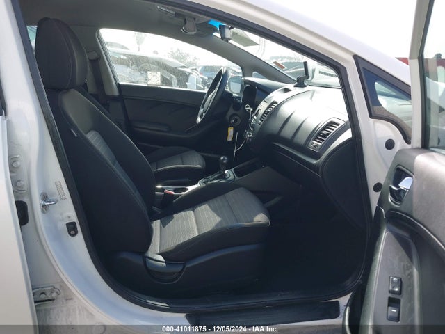 KIA FORTE LX 2016 KNAFK5A85G5652967 Image 5