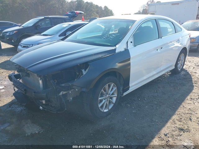 Hyundai SONATA SE 2018 5NPE24AF2JH614773 Image 2
