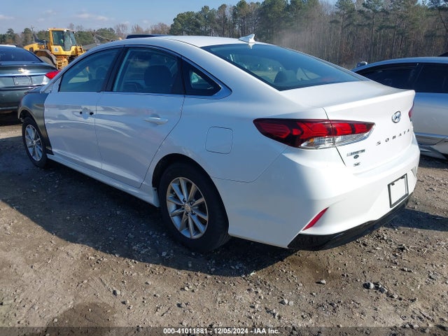 Hyundai SONATA SE 2018 5NPE24AF2JH614773 Image 3