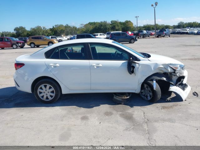 3KPA24AD8NE443907 KIA RIO S
