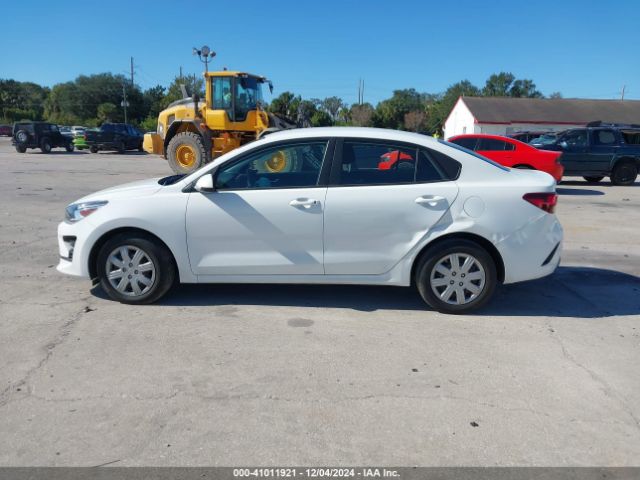 3KPA24AD8NE443907 KIA RIO S