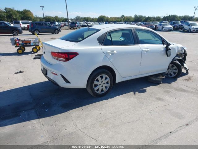 3KPA24AD8NE443907 KIA RIO S