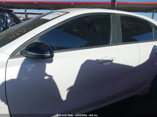 3KPF44AC9NE492718 KIA Forte Gt Manual