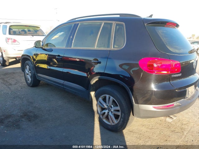 WVGBV7AX8HK017137 Volkswagen Tiguan 2.0t/s