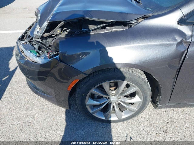 Chrysler 200 S 2015 1C3CCCBB1FN737891 Image 13