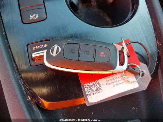 5N1BT3AA3PC798975 Nissan Rogue S Fwd