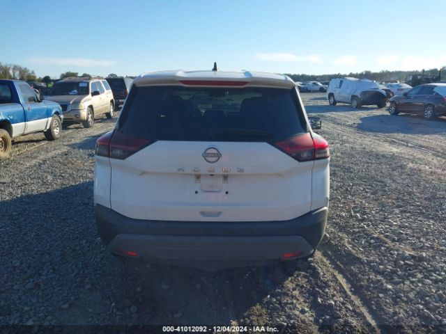 5N1BT3AA3PC798975 Nissan Rogue S Fwd