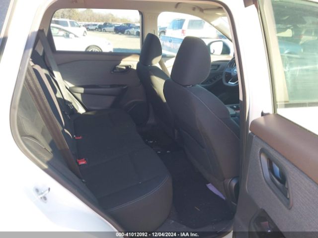 5N1BT3AA3PC798975 Nissan Rogue S Fwd