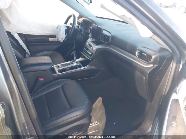 Ford EXPLORER XLT 2022 1FMSK8DH5NGB84850 Image 5