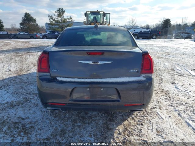 2C3CCAGG3FH860352 Chrysler 300 300s