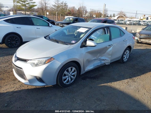 Toyota COROLLA LE 2015 2T1BURHE9FC429931 Image 2