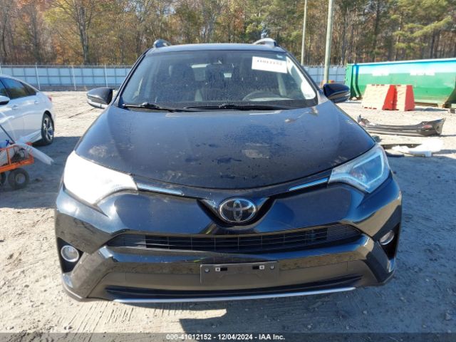 2T3RFREV9JW793956 Toyota Rav4 Adventure/xle