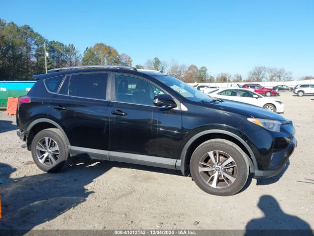 2T3RFREV9JW793956 Toyota Rav4 Adventure/xle