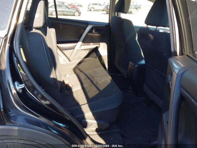 2T3RFREV9JW793956 Toyota Rav4 Adventure/xle