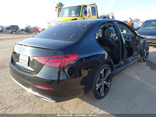 W1KAF4GB0NR035972 Mercedes-Benz C 300 Sedan