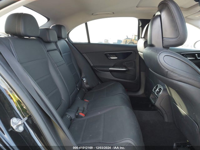 W1KAF4GB0NR035972 Mercedes-Benz C 300 Sedan