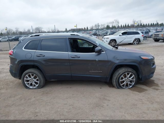 1C4PJMCB8EW167730 Jeep Cherokee Latitude