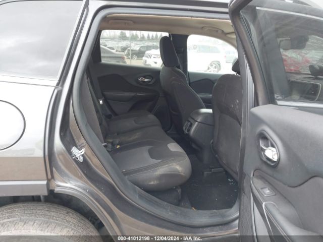 1C4PJMCB8EW167730 Jeep Cherokee Latitude