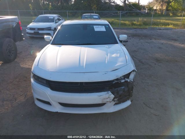 2C3CDXBGXKH696504 Dodge Charger Sxt Rwd