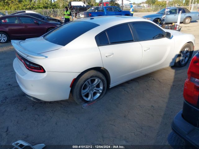 2C3CDXBGXKH696504 Dodge Charger Sxt Rwd