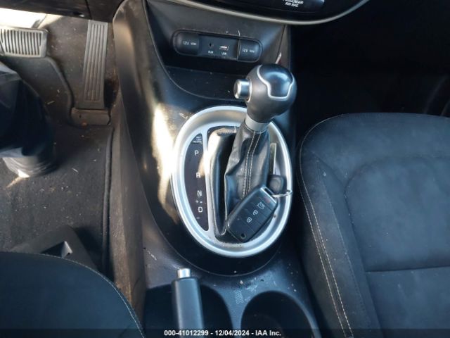 KNDJP3A56F7178913 KIA SOUL +