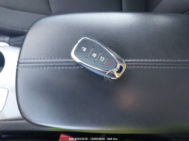 1G1ZE5STXHF161308 Chevrolet MALIBU 1LT