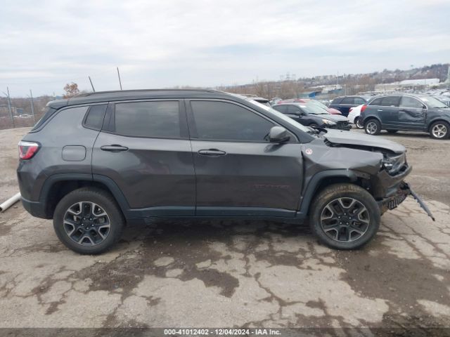 3C4NJDDB0KT627860 Jeep Compass Trailhawk 4x4