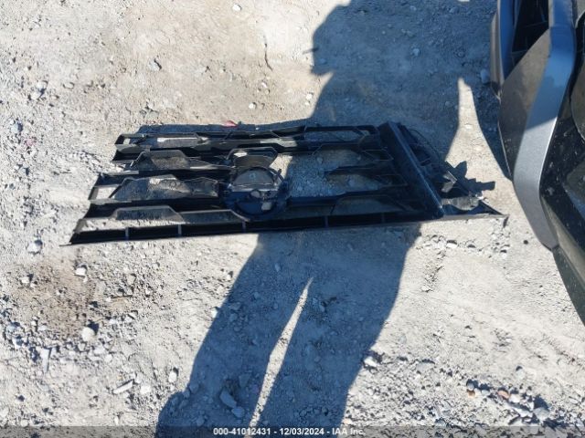 JN8AY2ADXN9678353 Nissan Armada Sv 4wd