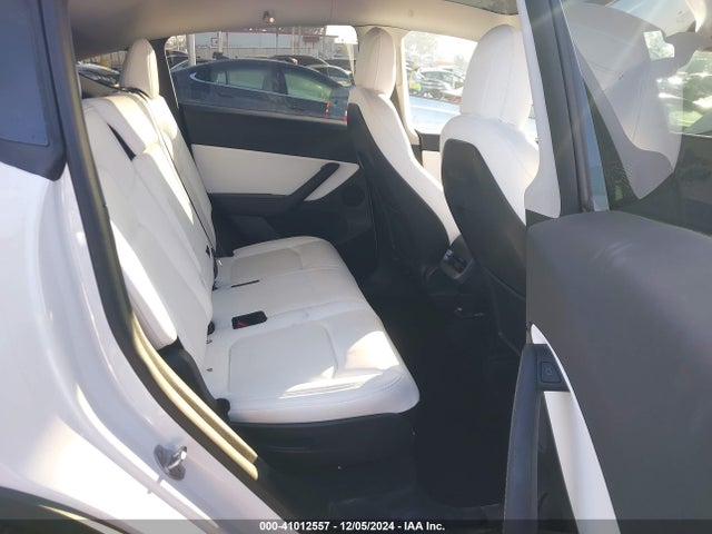 2022 TESLA MODEL Y 7SAYGAEE0NF381840 Photo 7