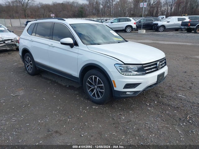 Volkswagen Tiguan 2018 3VV2B7AX5JM004424 Image 1