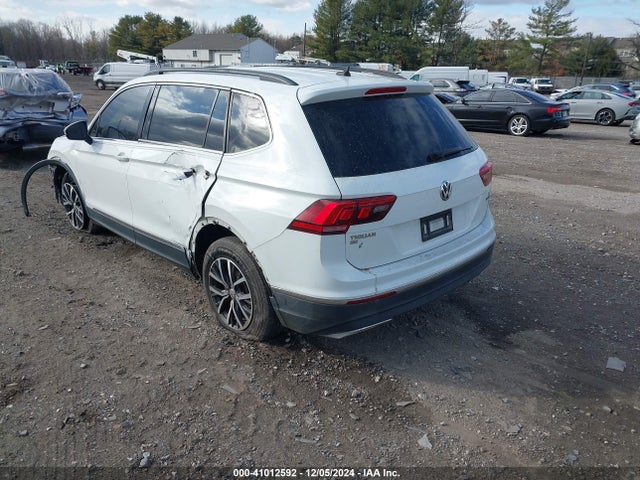 3VV2B7AX5JM004424 Volkswagen Tiguan