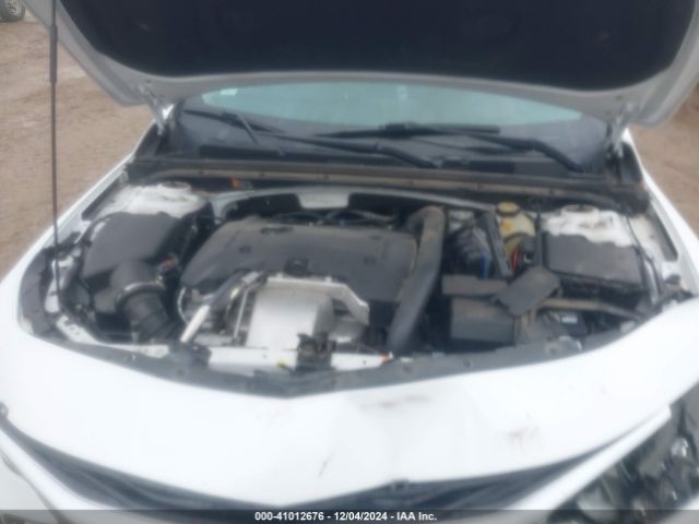 1G1ZE5SX2LF075549 Chevrolet Malibu Fwd Premier