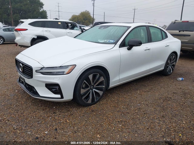 7JRL12FZ1NG160853 Volvo S60 B5 Momentum