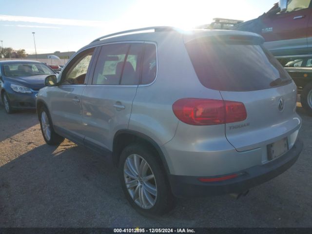WVGBV3AX5EW532092 Volkswagen TIGUAN SE