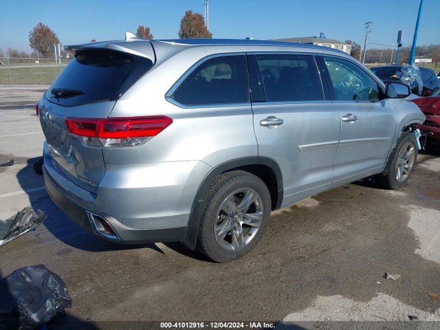 Toyota Highlander Limited Platinum 2019 5TDDZRFH9KS723435 Image 4