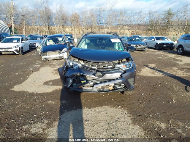 Toyota RAV4 LE 2017 2T3BFREV2HW551523 Image 12