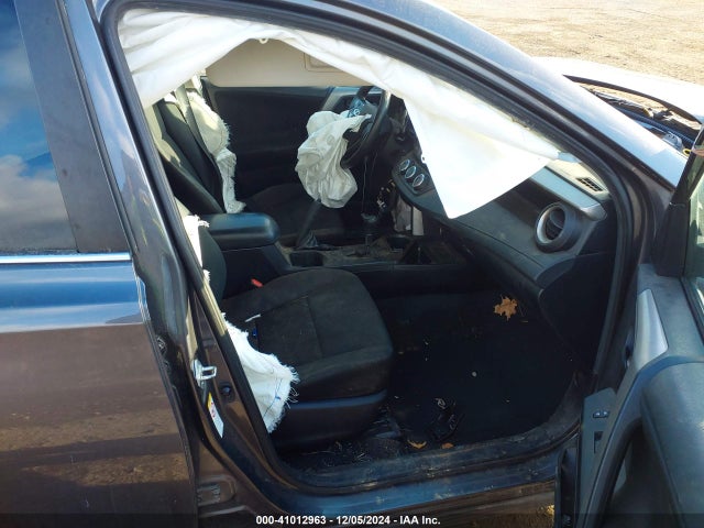 Toyota RAV4 LE 2017 2T3BFREV2HW551523 Image 5